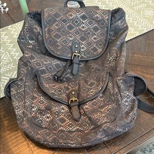 Mossimo Patterned Backpack in Black and Bronze‎